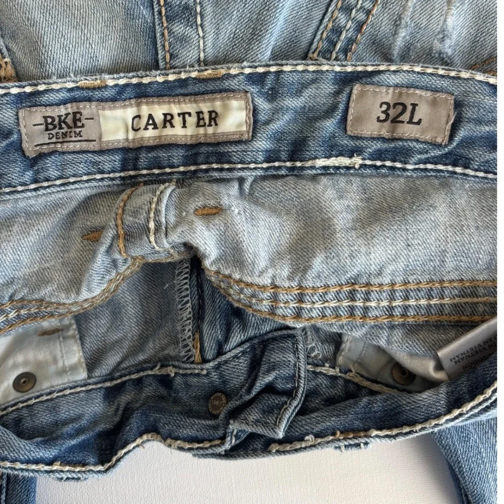 BKE Carter Straight Leg Jeans‎ Mens 32x33 Light Wash Distressed Blue Denim